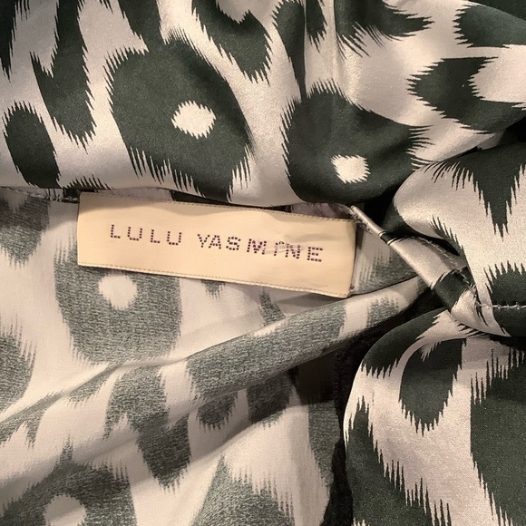 Lulu Yasmine Black and Light Grey Print Silk Dress Sz-S - Picture 7 of 9